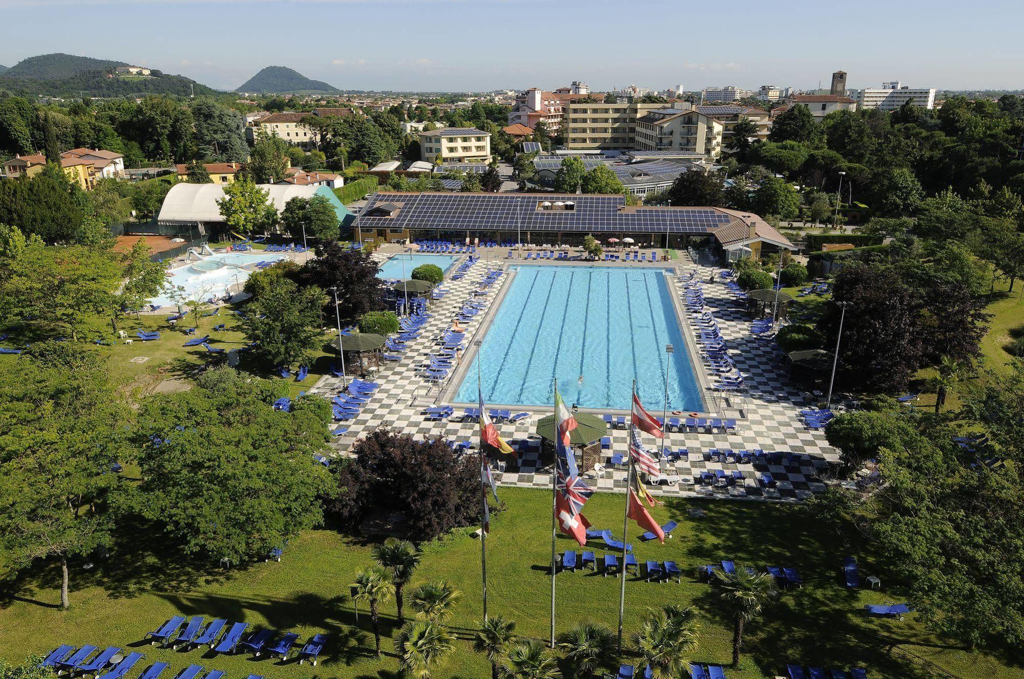 Hotel Petrarca Terme Montegrotto Terme Exterior photo